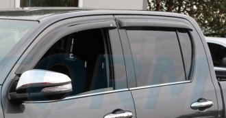 Дефлектори вікон передні+задні к-т 4шт темні Hyundai Accent 2010 - 2014 Hatchback EGR 92435024B