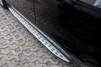 Бокові підніжки (пороги)