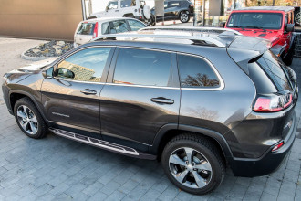 Бокові підніжки (пороги)